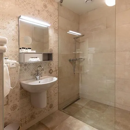 Hotel Anno *