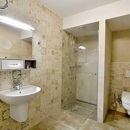 Anno * Nové Město nad Metují