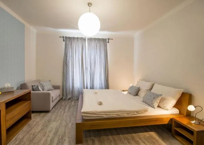 Отель Anno Нове-Место-над-Метуйи